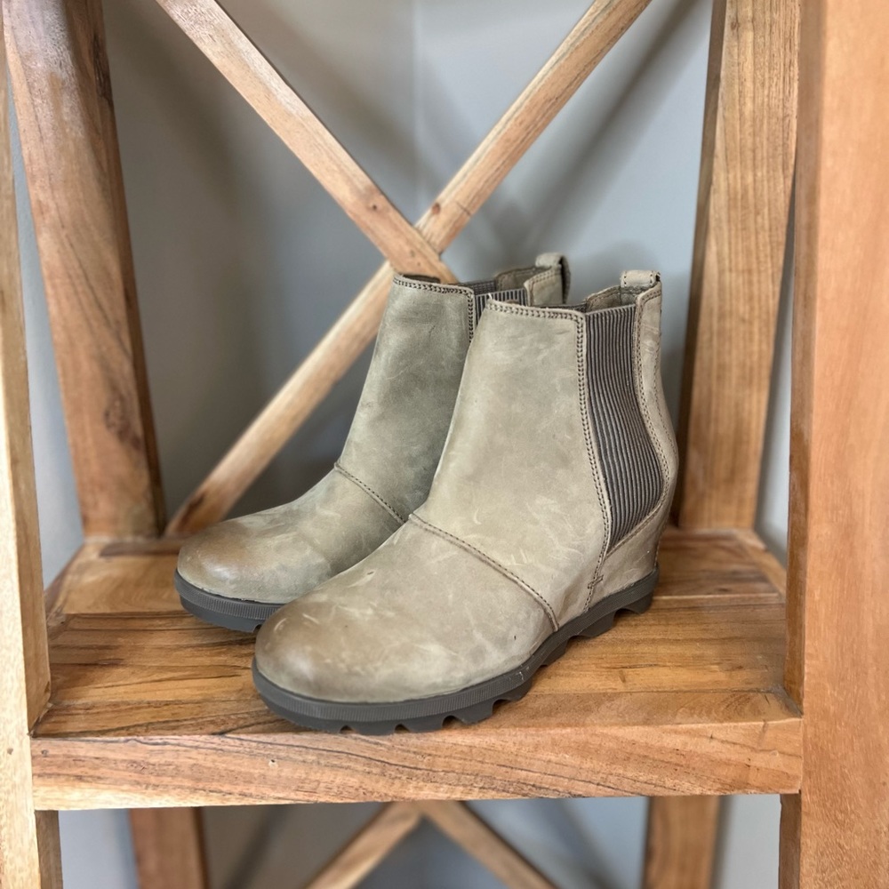 Sorel women’s boots booties wedge Joan of arctic NEW sz 8.5